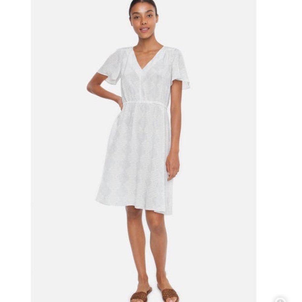 NEW • Tucker NYC • V Neck Midi Dress White Mosaic